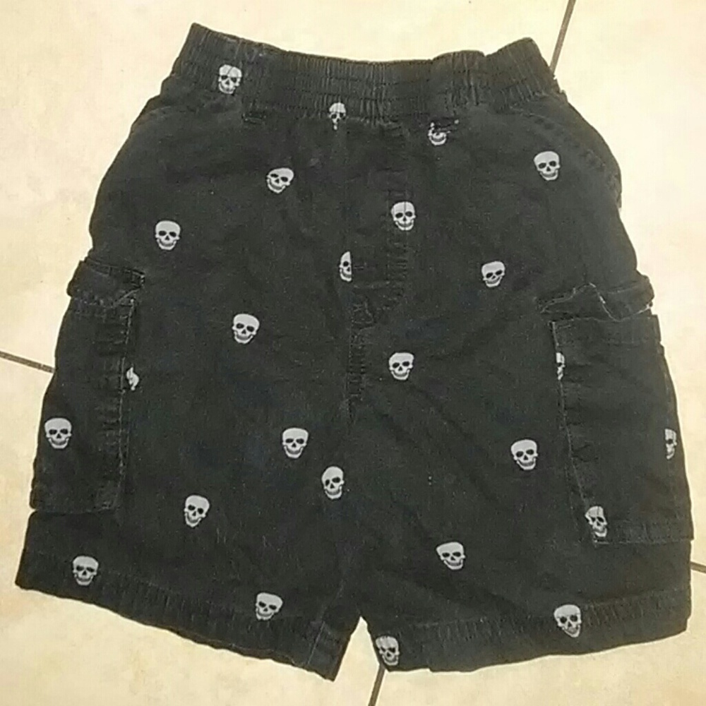 EUC Garanimals Boys Black Skull Shorts